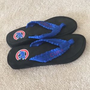 cubs flip flops